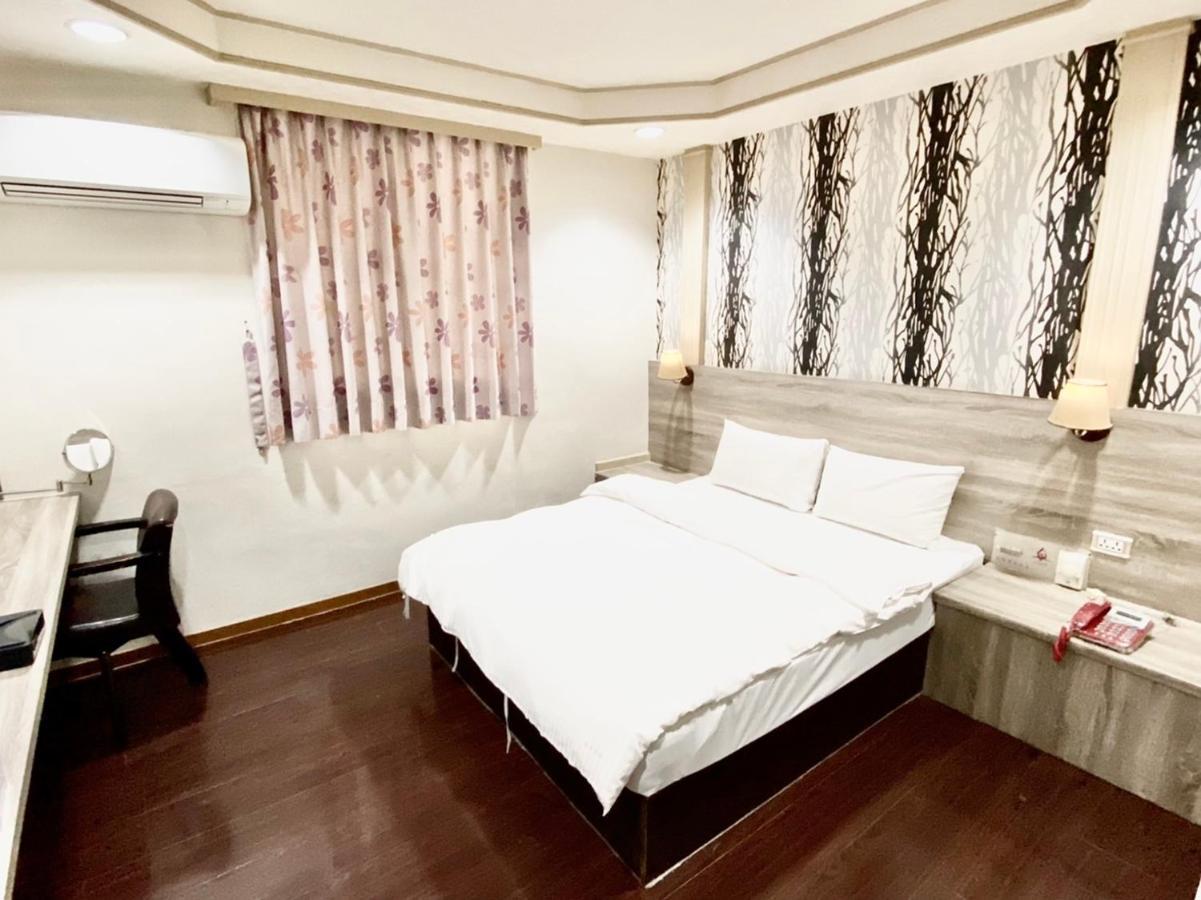 Wl Hotel Hsinchu Экстерьер фото