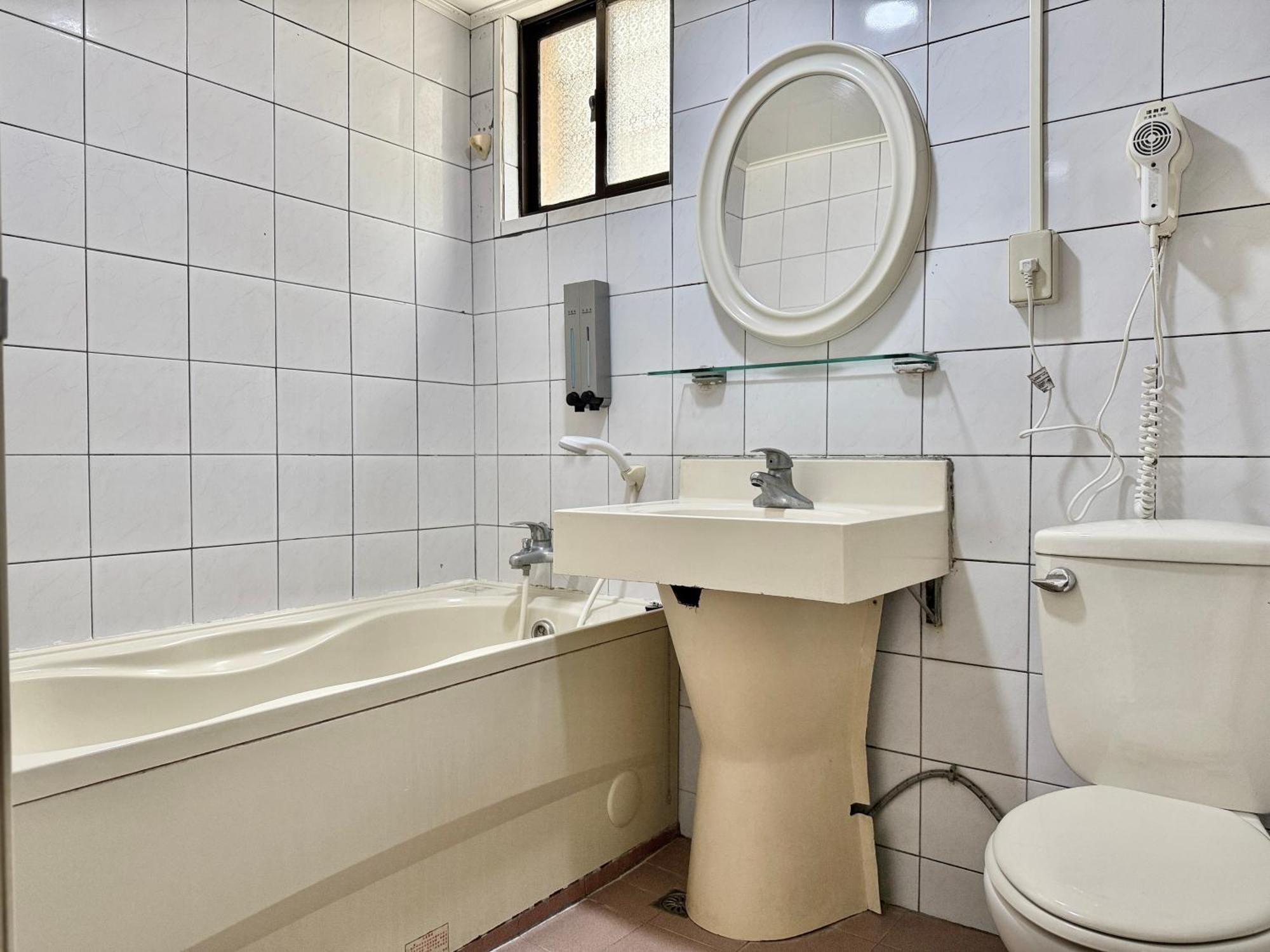 Wl Hotel Hsinchu Экстерьер фото