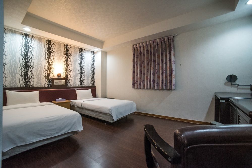 Wl Hotel Hsinchu Экстерьер фото