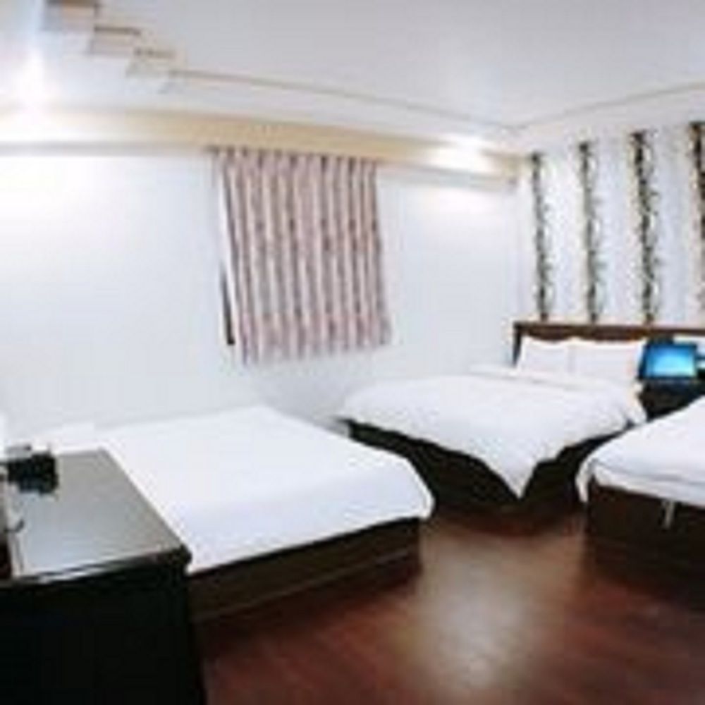 Wl Hotel Hsinchu Экстерьер фото